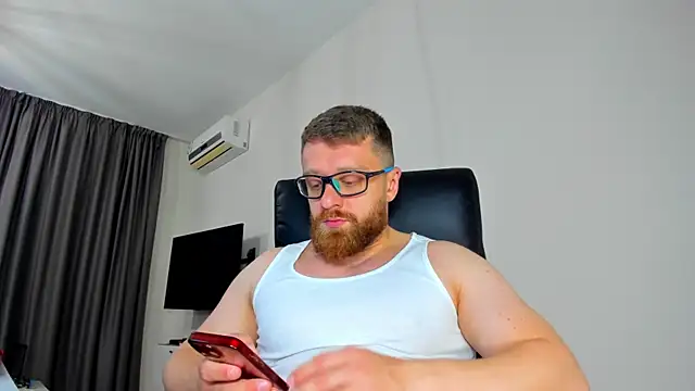 Snapshot of Findom_guy chatting on April 18, 2026, 4:09 pm Findom guy online show from April 18, 2026, 4:09 pm