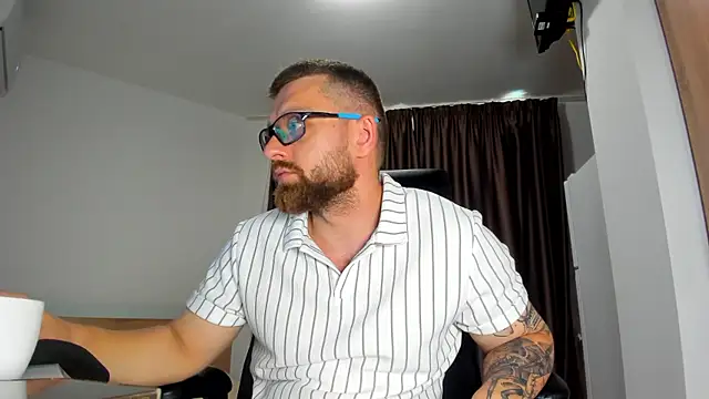 Findom guy online show from July 14, 2026, 3:18 pm