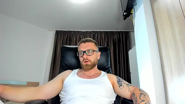 Findom guy online show from June 26, 2026, 7:31 pm