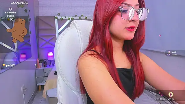 Snapshot of Zoe_Lennoxx chatting on February 26, 2025, 1:43 pm Zoe Lennoxx online show from February 26, 2025, 1:43 pm