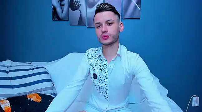 Snapshot of andboyfor6 chatting on February 20, 2025, 6:17 am andboyfor6 online show from February 20, 2025, 6:17 am