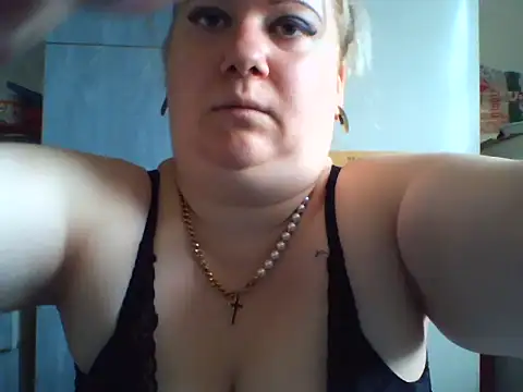 D Marinna online show from September 16, 2025, 9:10 am