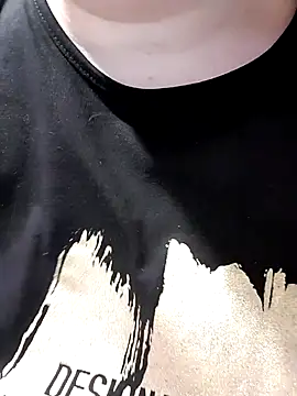 Snapshot of D_Marinna chatting on February 9, 2026, 6:06 pm D Marinna online show from February 9, 2026, 6:06 pm