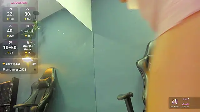 Sophiietaylor online show from October 3, 2025, 11:39 pm