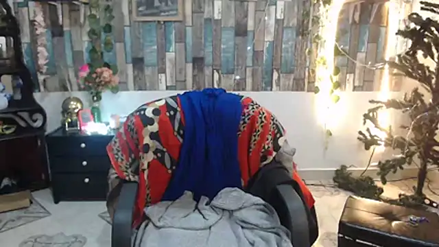 Snapshot of KarimaSarabe chatting on December 2, 2025, 10:00 pm KarimaSarabe online show from December 2, 2025, 10:00 pm