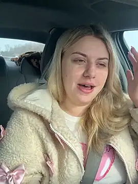 nicolesugarr online show from February 9, 2026, 7:34 pm