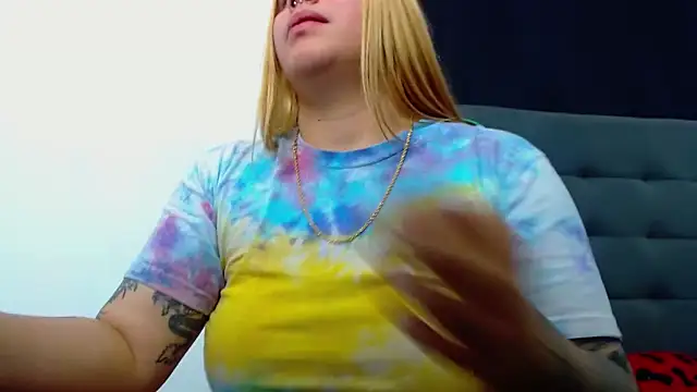 Snapshot of hanna_rabbit_ chatting on February 10, 2025, 2:26 pm hanna rabbit online show from February 10, 2025, 2:26 pm