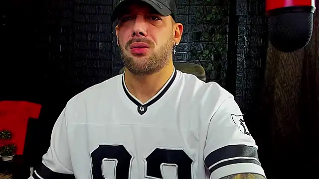 LexXHardy online show from October 21, 2025, 2:05 pm