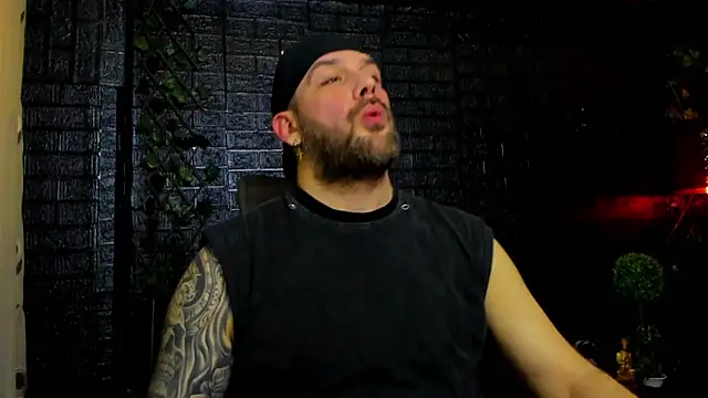 Snapshot of LexXHardy chatting on March 4, 2026, 12:02 pm LexXHardy online show from March 4, 2026, 12:02 pm