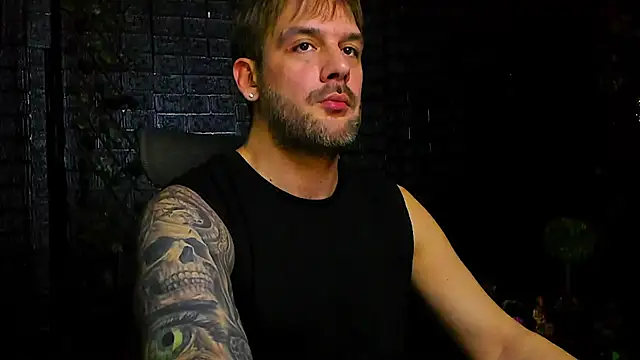 LexXHardy online show from November 27, 2025, 2:01 am