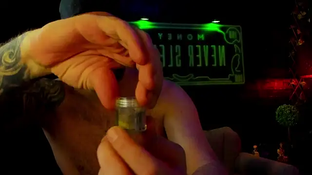 Snapshot of LexXHardy chatting on March 13, 2026, 1:49 pm LexXHardy online show from March 13, 2026, 1:49 pm