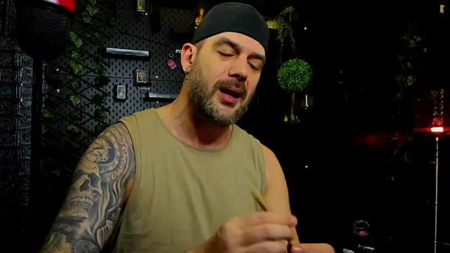 Snapshot of LexXHardy chatting on March 31, 2026, 10:50 am LexXHardy online show from March 31, 2026, 10:50 am