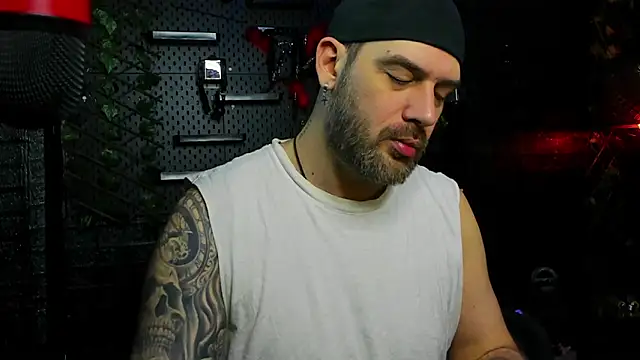 Snapshot of LexXHardy chatting on April 7, 2026, 3:14 pm LexXHardy online show from April 7, 2026, 3:14 pm