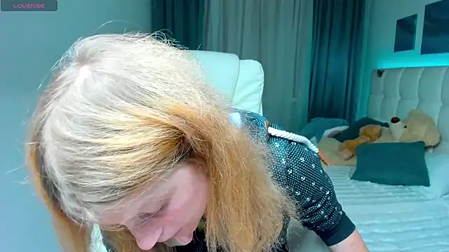 Kathlyn  Heath online show from September 28, 2025, 7:21 pm