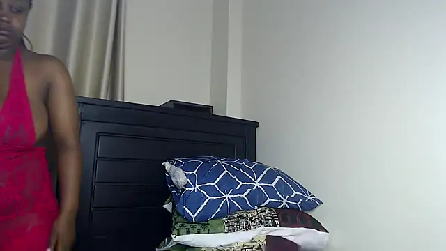 NIKKIE LOVE online show from November 27, 2025, 12:33 am