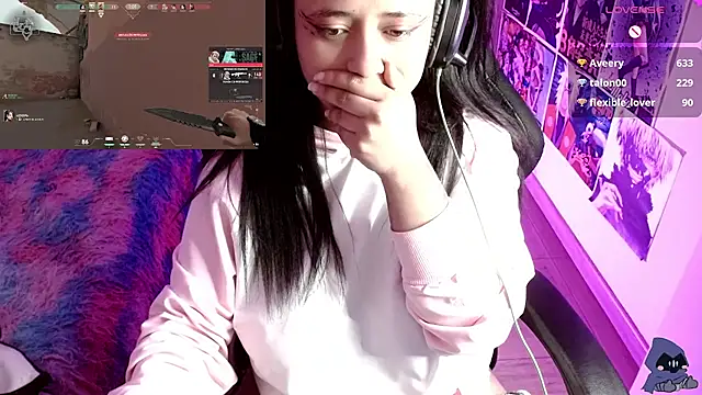 Snapshot of Emmachan19 chatting on January 17, 2025, 10:22 am Emmachan19 online show from January 17, 2025, 10:22 am