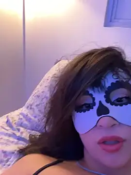 angel rouse  online show from October 10, 2025, 5:08 am