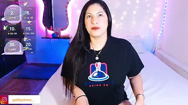 Gabby stone  online show from March 29, 2026, 11:50 pm