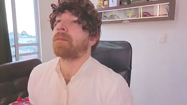 Snapshot of michacosio chatting on November 9, 2025, 9:41 pm michacosio online show from November 9, 2025, 9:41 pm