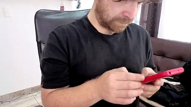 Snapshot of michacosio chatting on November 14, 2025, 6:11 pm michacosio online show from November 14, 2025, 6:11 pm