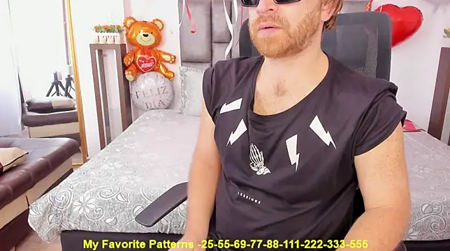 Snapshot of michacosio chatting on September 19, 2025, 8:35 pm michacosio online show from September 19, 2025, 8:35 pm