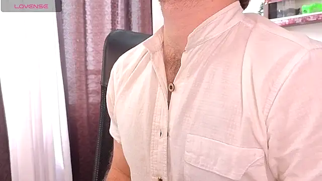 Snapshot of michacosio chatting on November 22, 2025, 3:44 pm michacosio online show from November 22, 2025, 3:44 pm