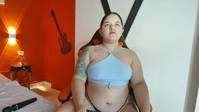 Snapshot of AngelitaWild_ chatting on November 24, 2025, 9:59 pm AngelitaWild online show from November 24, 2025, 9:59 pm