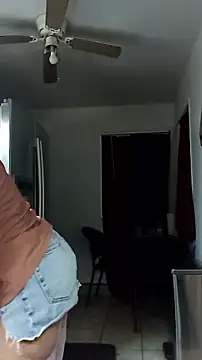 cammyquart online show from December 21, 2025, 2:13 am