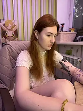 Snapshot of _Chlo__e chatting on November 20, 2025, 12:39 pm Chlo e online show from November 20, 2025, 12:39 pm