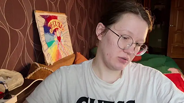 Snapshot of MiriamOr chatting on November 14, 2025, 7:12 am MiriamOr online show from November 14, 2025, 7:12 am