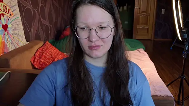 Snapshot of MiriamOr chatting on November 9, 2025, 7:45 am MiriamOr online show from November 9, 2025, 7:45 am