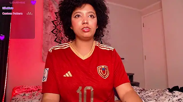 michell bling1 online show from January 26, 2025, 5:23 am