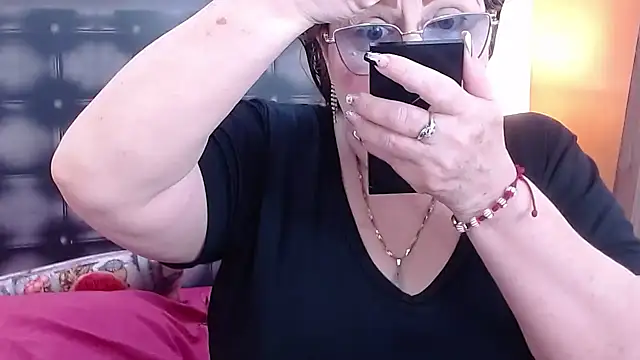 sandra 20 online show from October 16, 2025, 10:34 am