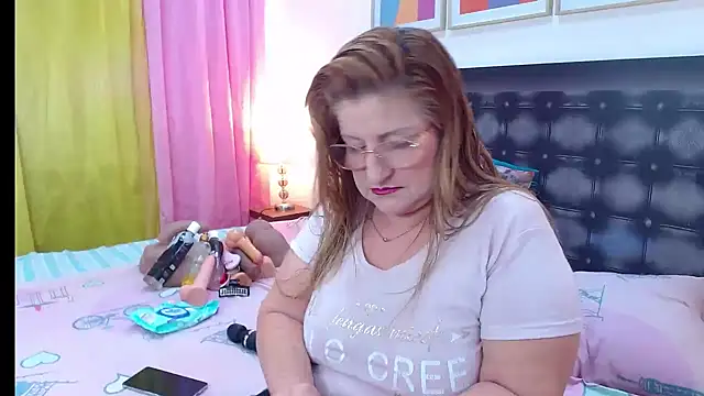 sandra 20 online show from May 21, 2026, 10:45 am