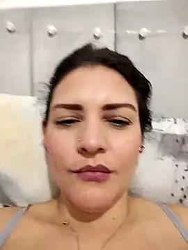 Mia Hampton online show from February 21, 2026, 10:45 pm