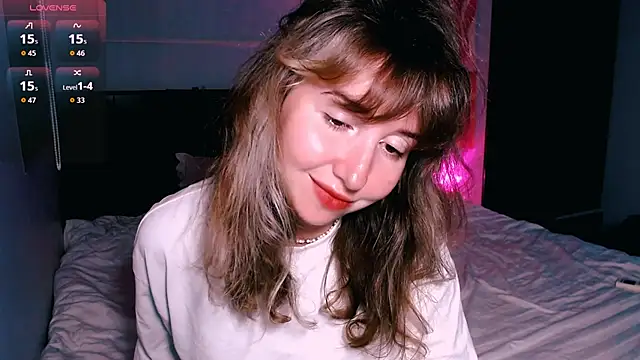 Cosmo Riri online show from November 13, 2025, 11:25 am