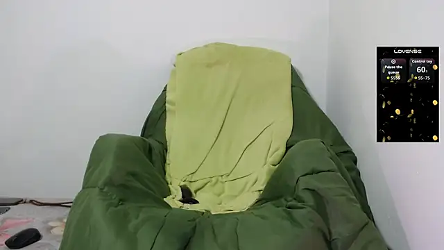 Snapshot of Dany_milk chatting on November 23, 2025, 1:04 am Dany milk online show from November 23, 2025, 1:04 am