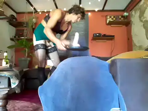 Willinganalslut online show from July 19, 2026, 10:56 am