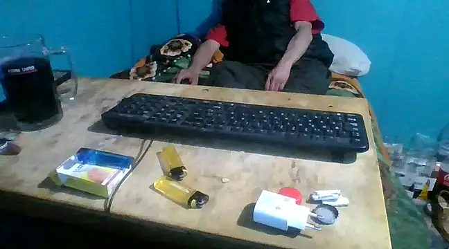 Snapshot of malekon76 chatting on December 21, 2024, 9:12 am malekon76 online show from December 21, 2024, 9:12 am