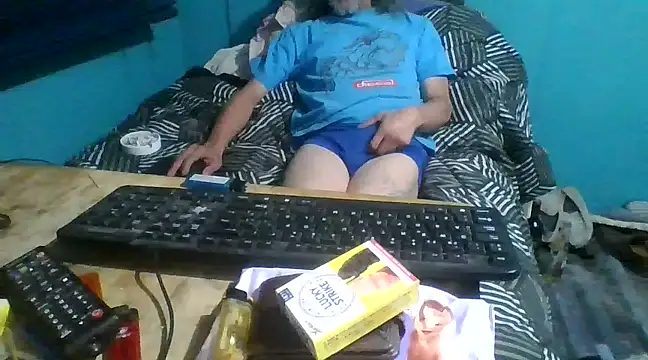 Snapshot of malekon76 chatting on January 25, 2025, 10:08 am malekon76 online show from January 25, 2025, 10:08 am