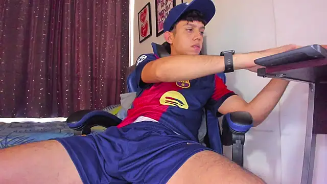 The skinnyguys online show from March 30, 2026, 9:27 pm