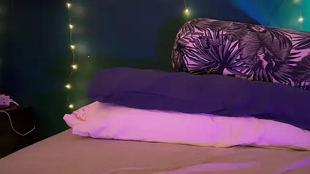 Snapshot of MistyParadiso chatting on February 7, 2026, 10:40 pm MistyParadiso online show from February 7, 2026, 10:40 pm