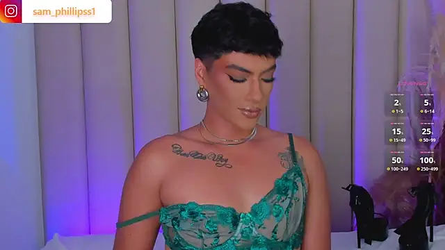 Snapshot of sam_phillipss chatting on October 8, 2025, 12:01 am sam phillipss online show from October 8, 2025, 12:01 am