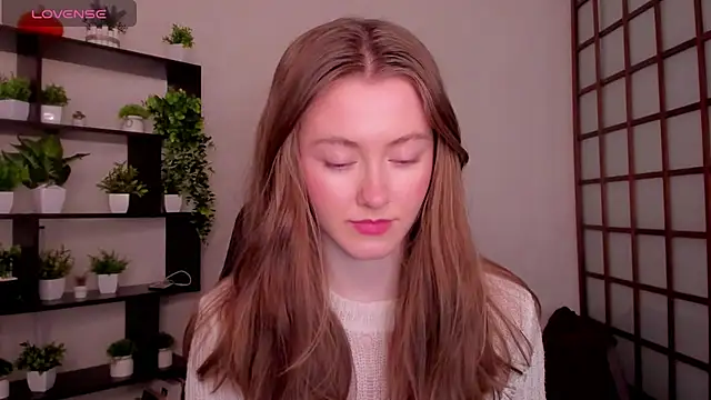 Snapshot of KateCuddle chatting on March 19, 2026, 2:44 am KateCuddle online show from March 19, 2026, 2:44 am