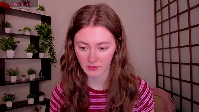 Snapshot of KateCuddle chatting on February 17, 2026, 2:42 am KateCuddle online show from February 17, 2026, 2:42 am