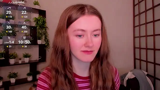 Snapshot of KateCuddle chatting on April 7, 2026, 2:46 am KateCuddle online show from April 7, 2026, 2:46 am