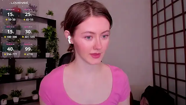 Snapshot of KateCuddle chatting on March 3, 2026, 2:07 am KateCuddle online show from March 3, 2026, 2:07 am