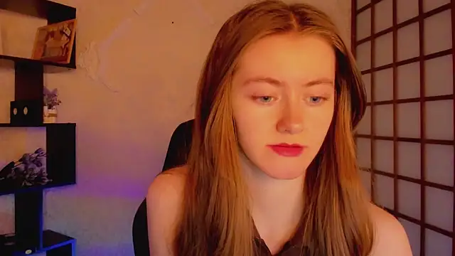 KateCuddle online show from March 4, 2025, 2:27 am