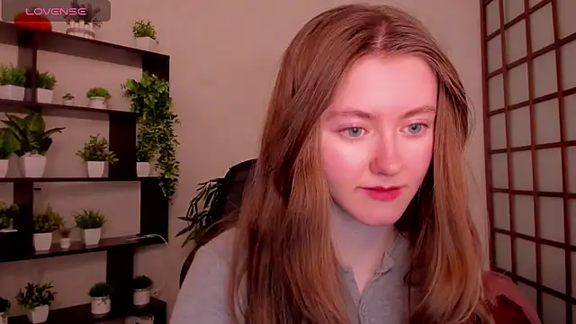 Snapshot of KateCuddle chatting on April 15, 2026, 2:28 am KateCuddle online show from April 15, 2026, 2:28 am