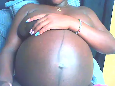Snapshot of EboniesBelle chatting on June 25, 2026, 10:15 pm EboniesBelle online show from June 25, 2026, 10:15 pm